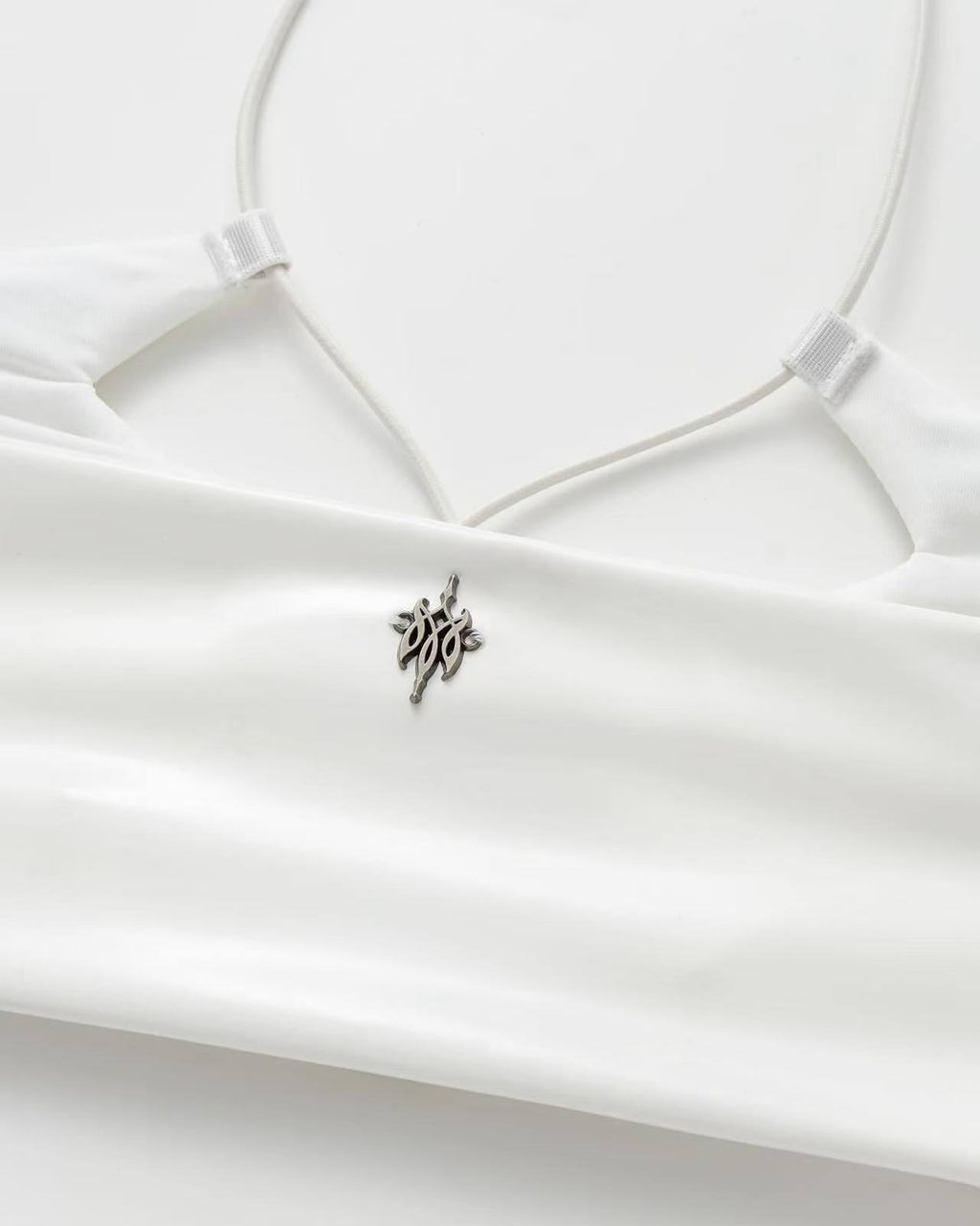 Chelsea top— pearl white